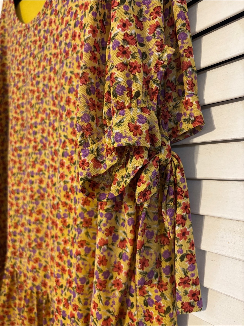 Women’s Yellow Floral Scoop-Neck Peplum Tunic - Picture 3 of 6